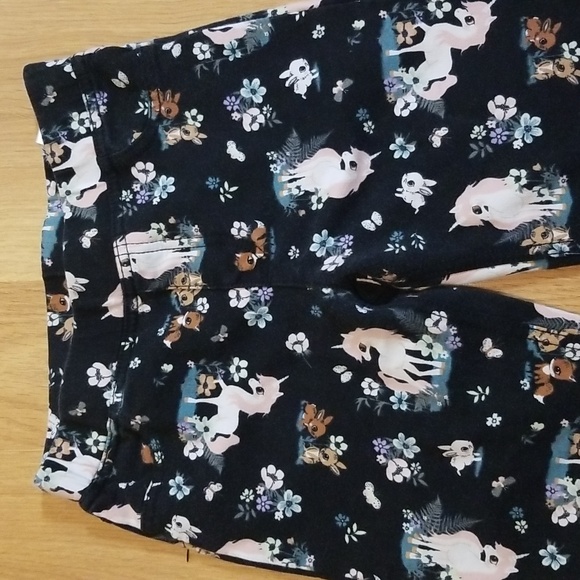 H&M black leggings with unicorn print girls medium 7-8 EUC - Picture 2 of 8